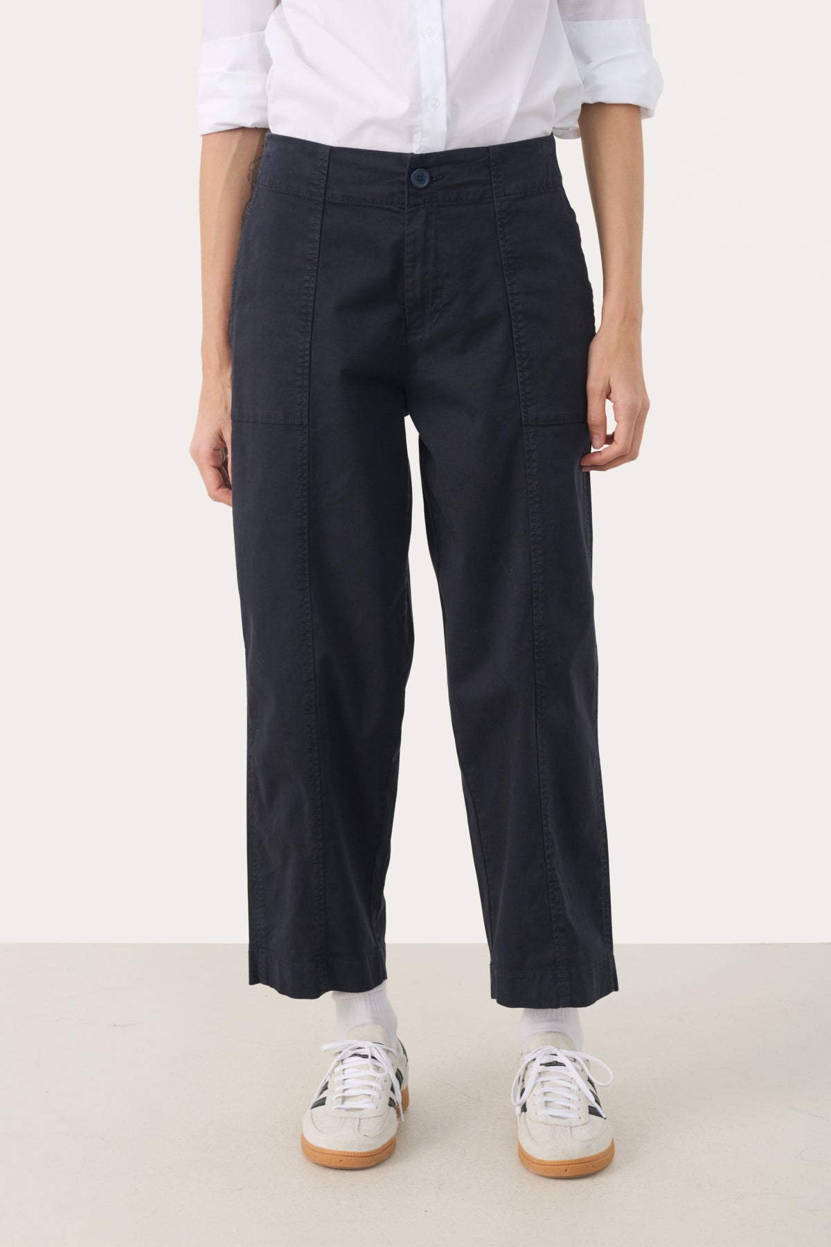 Part Two Netta Navy Trousers – Relaxed Cropped Cotton Trousers